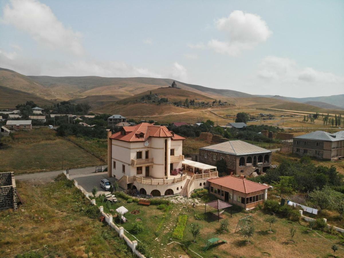 Tsaghkunq Guest House Sevan Exterior foto